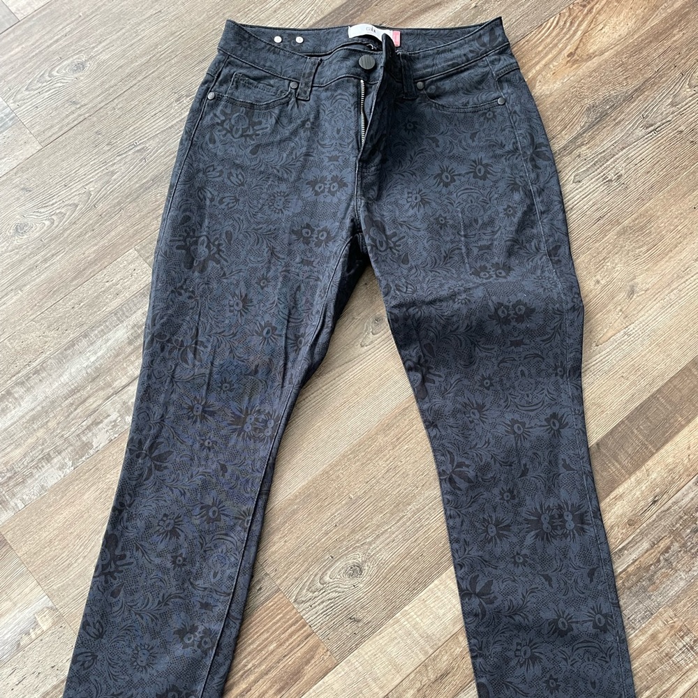 CAbi pants, size 8 (was size 10 at time so fits a little bigger)